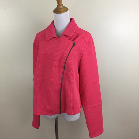 NWT TORRID Bright Dark Pink Textured Asymmetric Zipper Moto Jacket - Picture 8 of 10